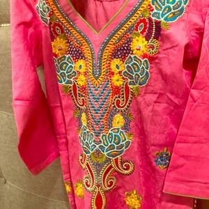 Beautiful NWOT Shalwar Kameez
